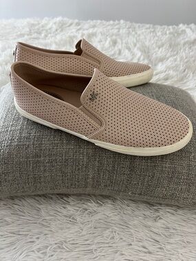 Ladies Michael Kors shoes. Size 9